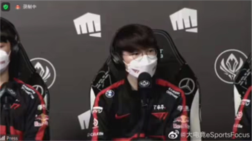 英雄联盟秀兵证是什么意思 LOL梗由来介绍